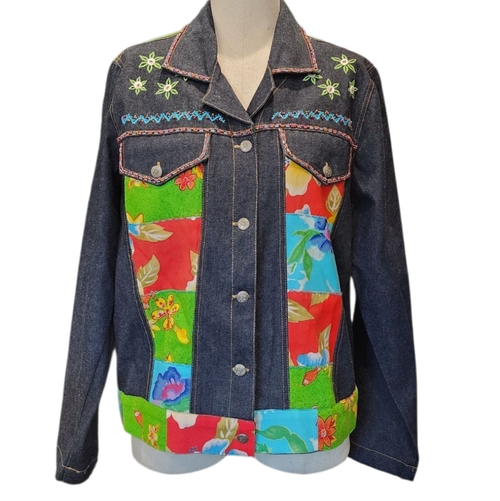 *NWOT'S Earth Sea & Sky Floral Patchwork Blue Denim Jacket